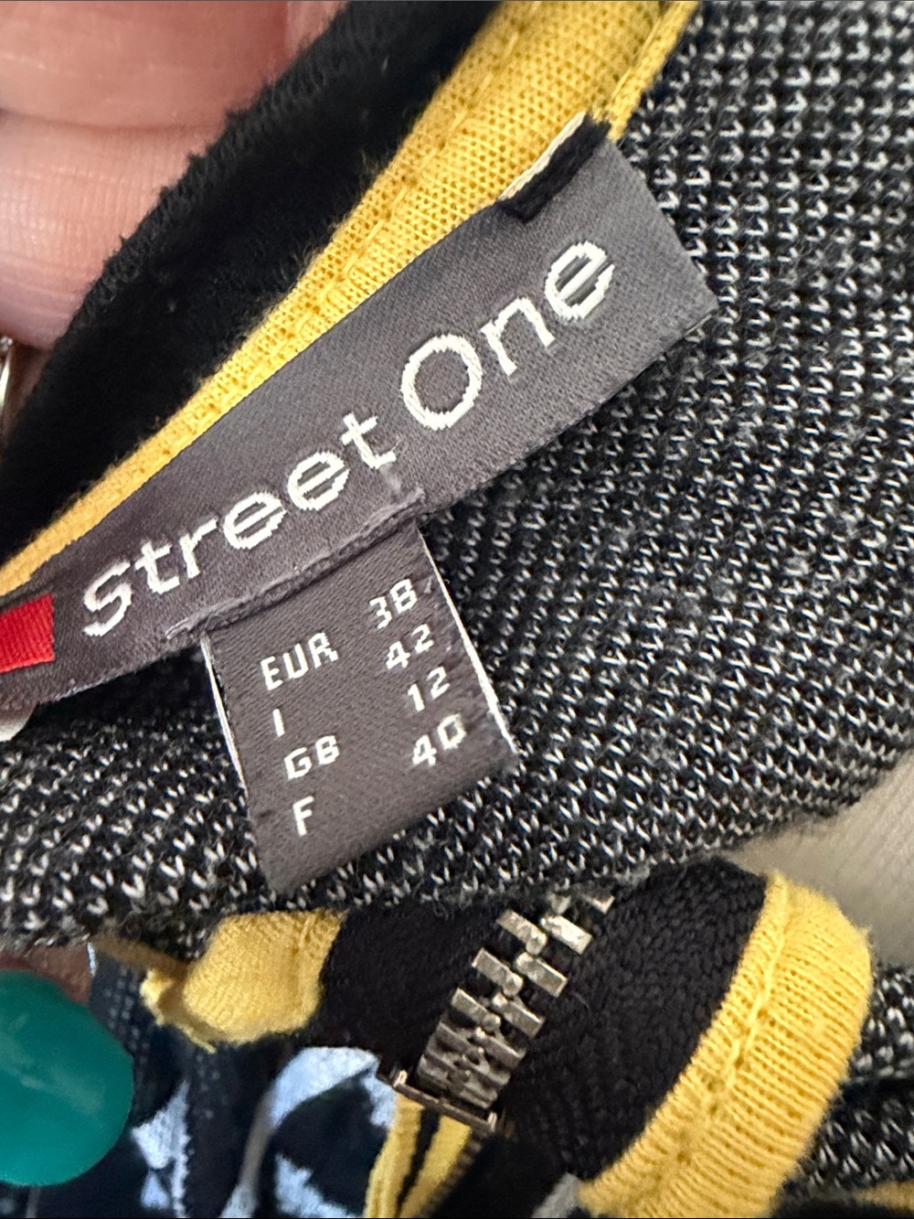 Street One “In Love With Paris” Graphic Sweater Top Black White French Chic | M - Picture 4 of 6